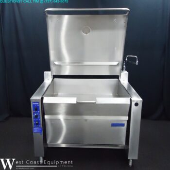 CLEVELAND 40 GALLON GAS TILT SKILLET BRAISING PAN - 160,000 OR 200,000 BTUS! - Image 2