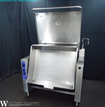 CLEVELAND 40 GALLON GAS TILT SKILLET BRAISING PAN - 160,000 OR 200,000 BTUS! - Image 13