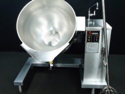 GROEN 40 GALLON GAS STEAM JACKETED TILT KETTLE DHT/1-40 - 90-DAY P&L WARRANTY!